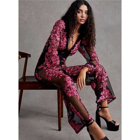 🍋 For Love & Lemons 🍋 Temecula Pink Black Floral Lace Embroidered Jumpsuit $398 - Picture 2 of 9
